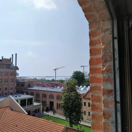 In Molino Stucky Lägenhet Venedig