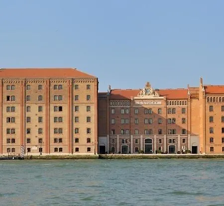 Appartement In Molino Stucky