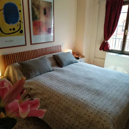 莫利诺斯塔基公寓